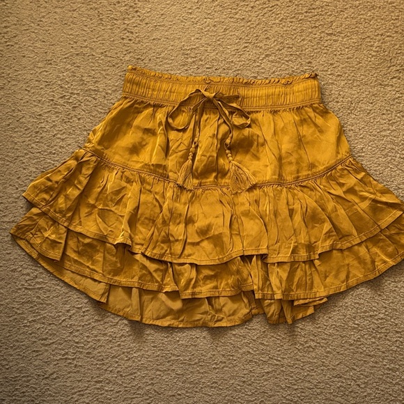 NWT Aerie Golden Tiered Ruffle Mini Skirt Size XS - Picture 2 of 10